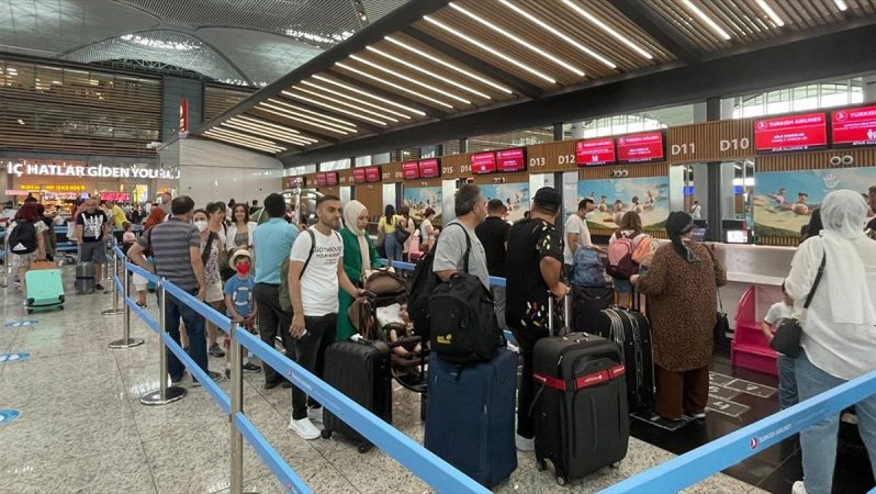 i̇stanbul'daki havalimanları 9 ayda yolcu sayısını 27,5 milyon arttırdı
