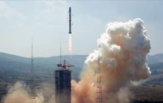 Çin'in dev uzay roketinin Dünya'ya kontrolsüz dönüşü yine gündemde