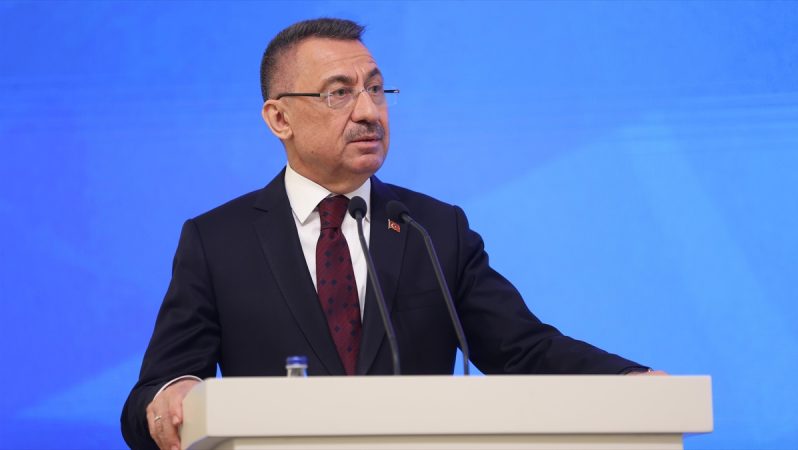 Cumhurbaşkanı Yardımcısı Oktay: Firmalarımız işgalden kurtarılan bölgelerde Azerbaycanlı kardeşlerimizle çalışıyor